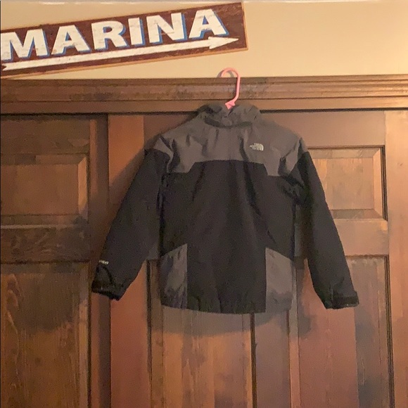 North Face jacket - Picture 2 of 4